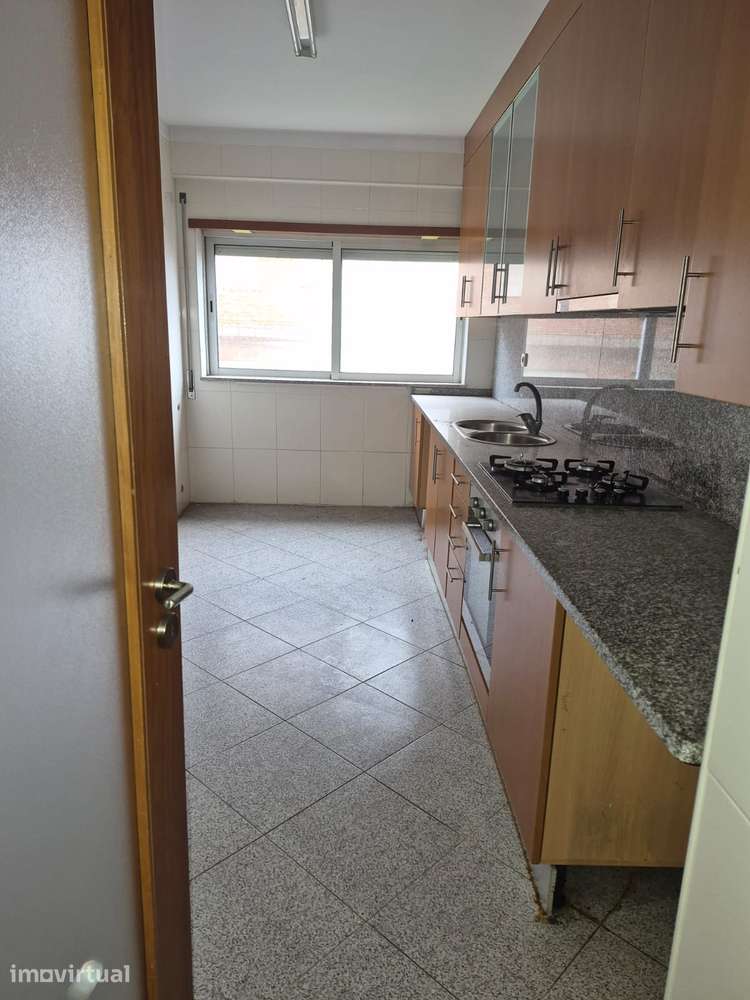 Aluga-se Apartamento T2 Trofa - Grande imagem: 3/14