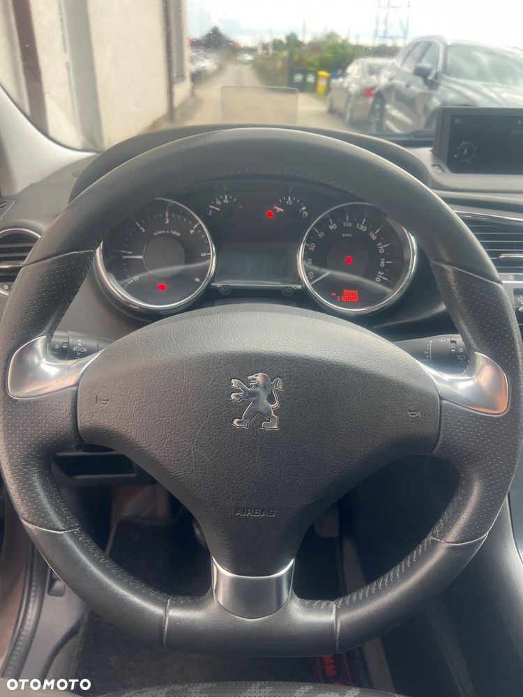 Peugeot 3008 1.6 HDi Style - 8