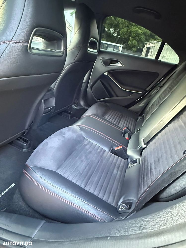 Mercedes-Benz CLA 220 CDI 7G-DCT AMG Line - 19
