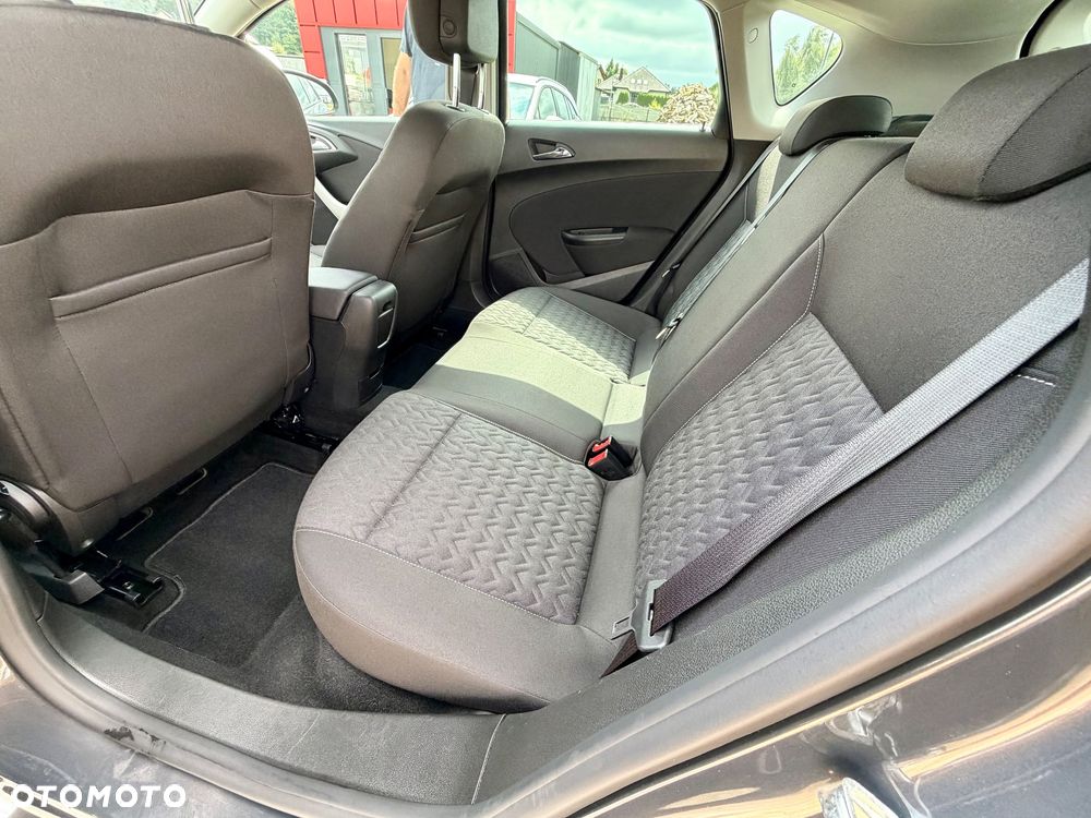 Opel Astra 1.4 ecoFLEX - 9