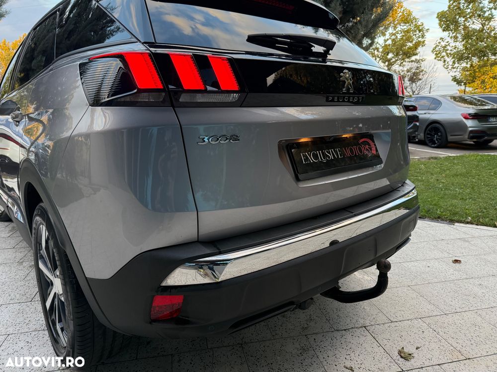 Peugeot 3008 PureTech 130 Stop & Start GPF EAT8 Allure Pack - 26