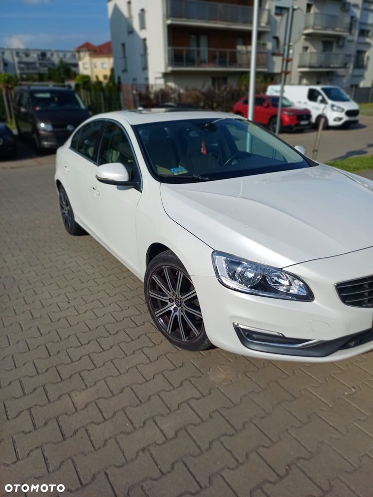 Volvo S60 - 4