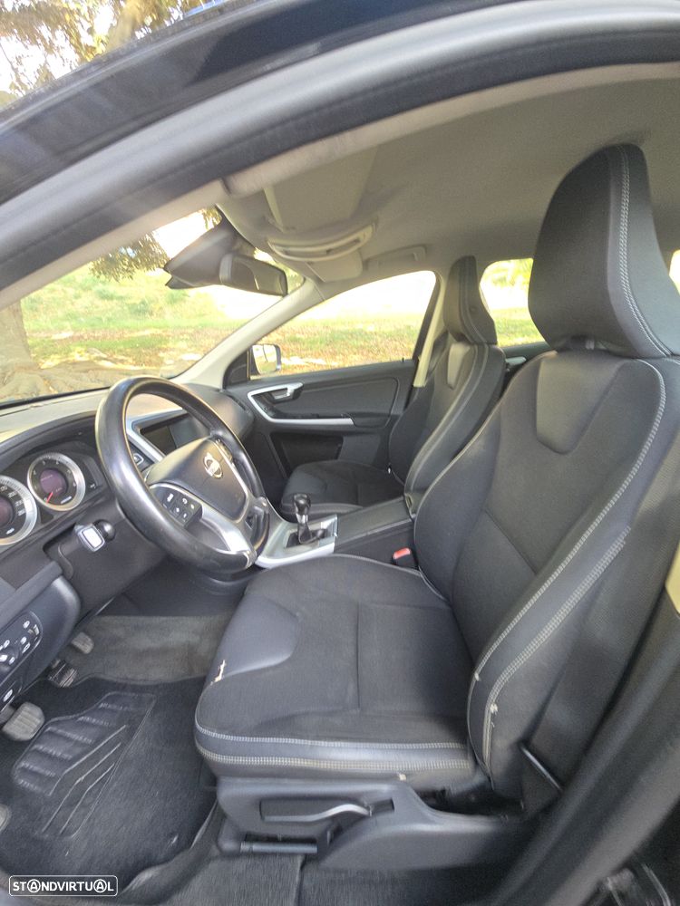 Volvo XC 60 2.0 D3 Drive Momentum Start/Stop - 17