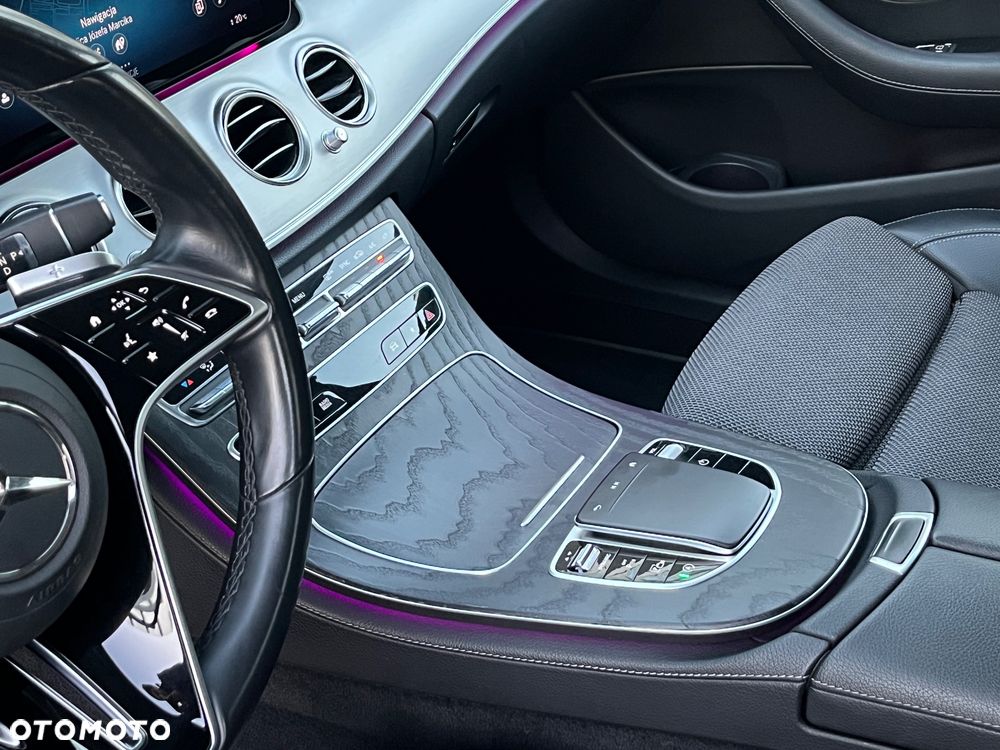 Mercedes-Benz Klasa E 220 d 4-Matic AMG - 34