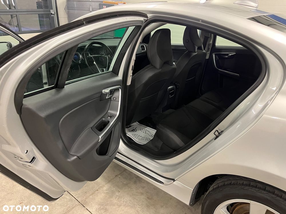 Volvo S60 - 13