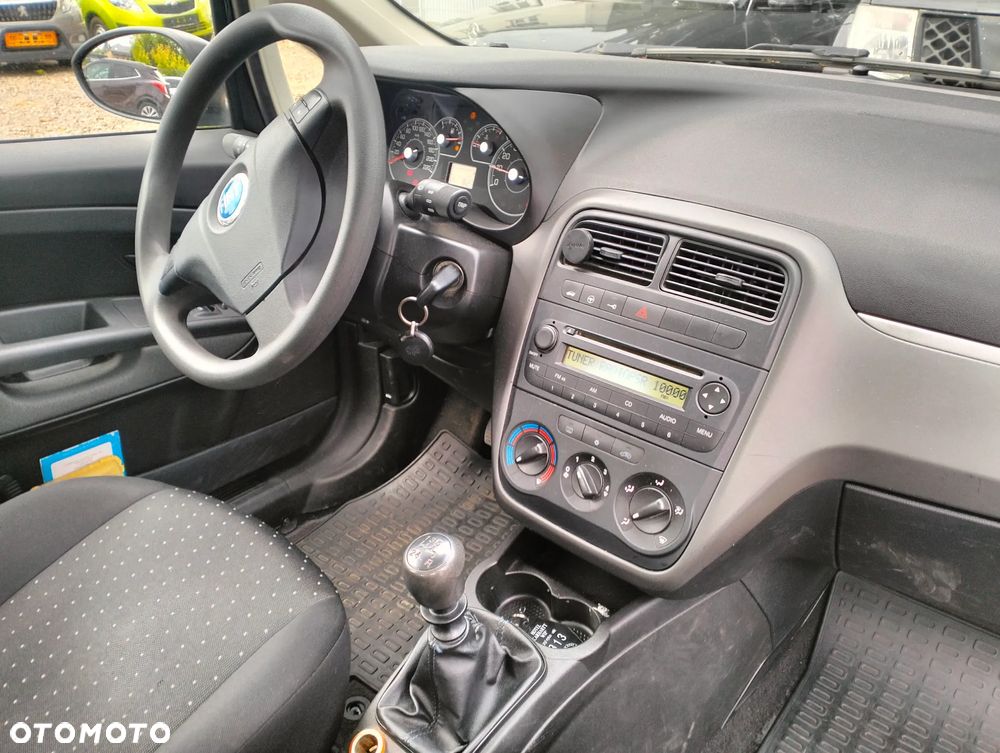 Volkswagen Golf 1.6 Tour - 12