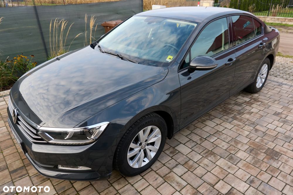 Volkswagen Passat 2.0 TDI SCR Trendline - 11