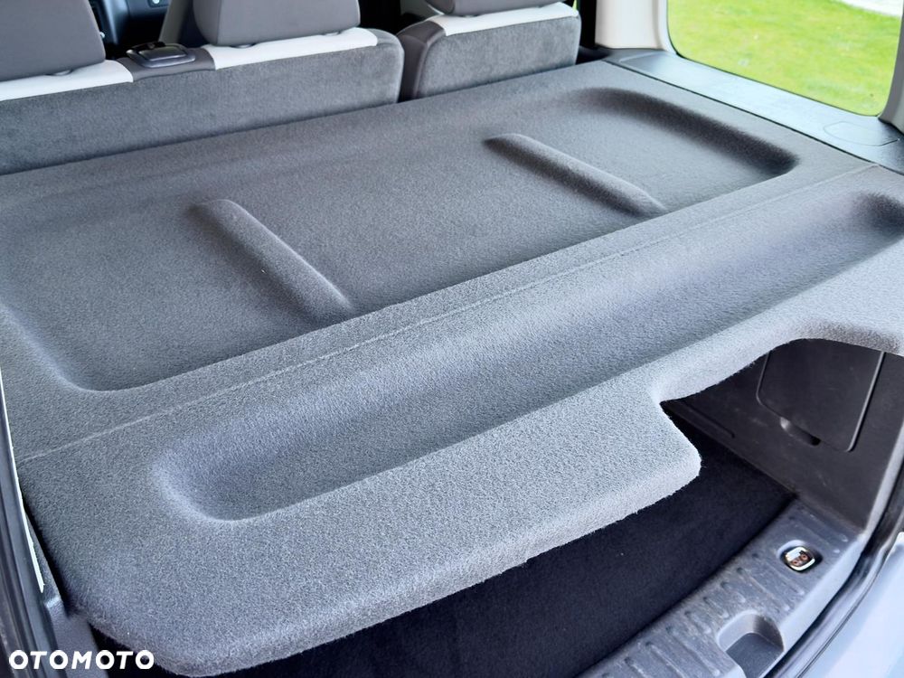 Volkswagen Caddy Comfortline - 19