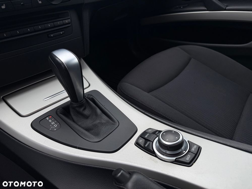 BMW Seria 3 318d DPF Edition Lifestyle - 18