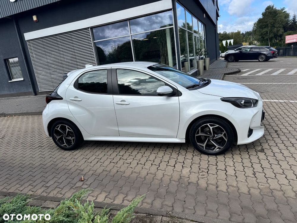 Toyota Yaris Hybrid 1.5 Executive - 3