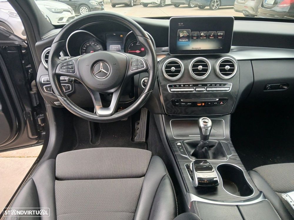 Mercedes-Benz C 220 d Avantgarde - 27