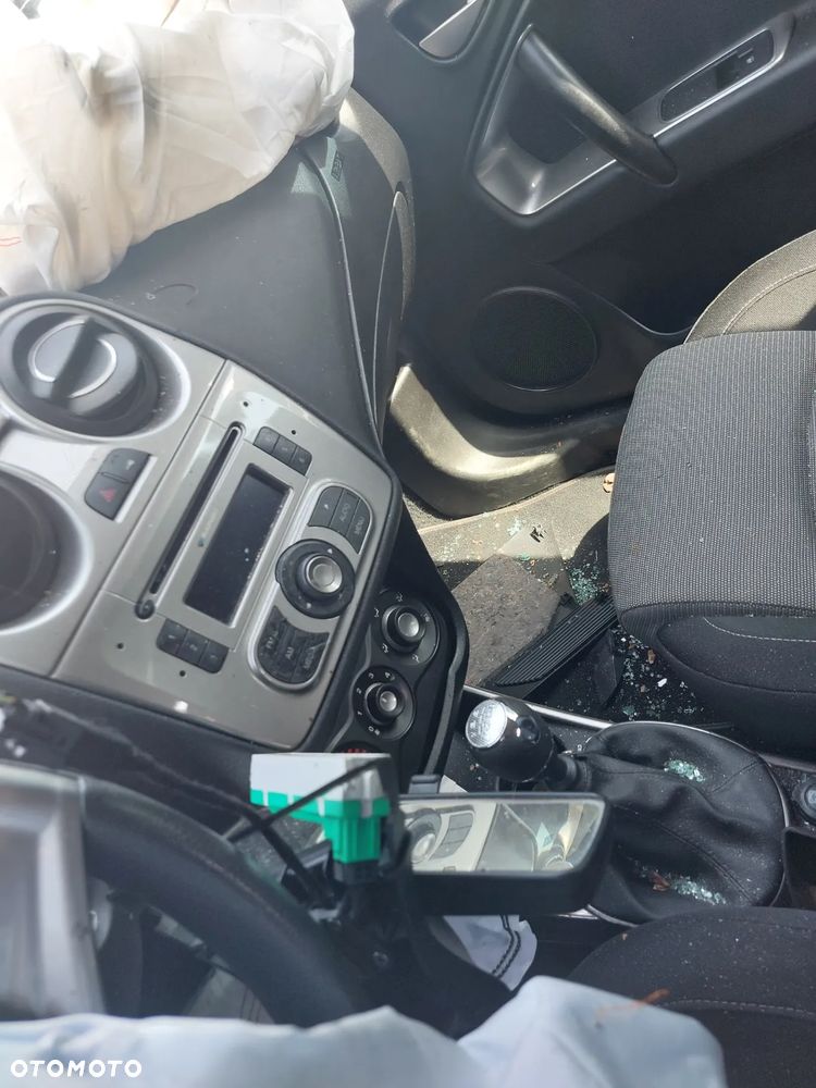 Alfa Romeo MITO 2009 r. 1,4 benzyna na części - 8