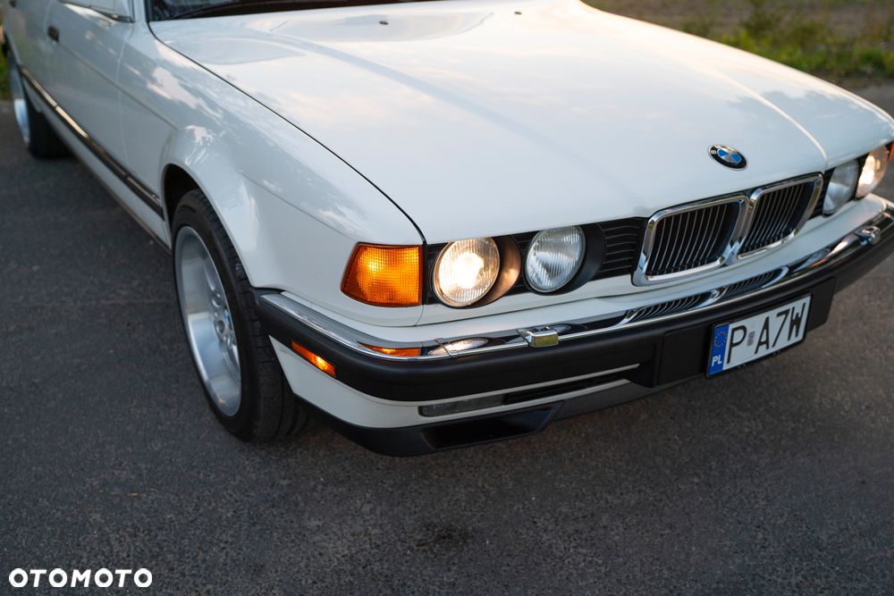 BMW Seria 7 750iL - 2