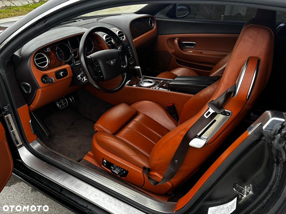 Bentley Continental GT - 19