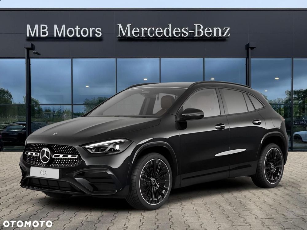 Mercedes-Benz GLA - 2