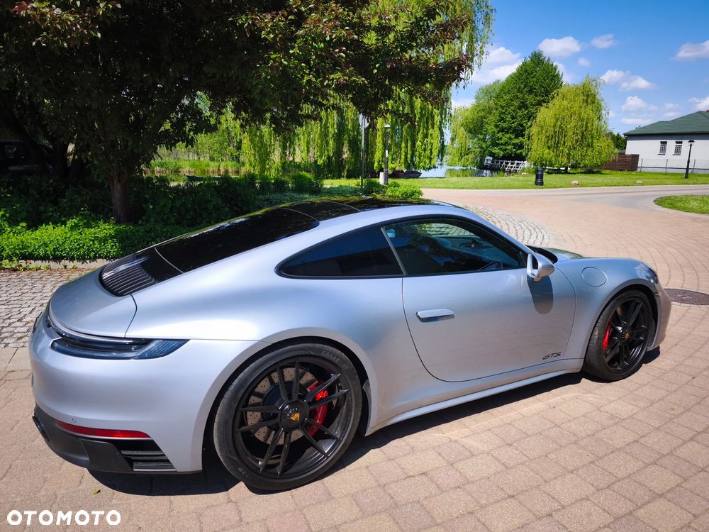 Porsche 911 Carrera GTS PDK - 4