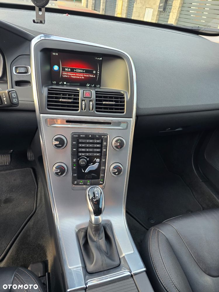 Volvo XC 60 T5 Geartronic Momentum - 7