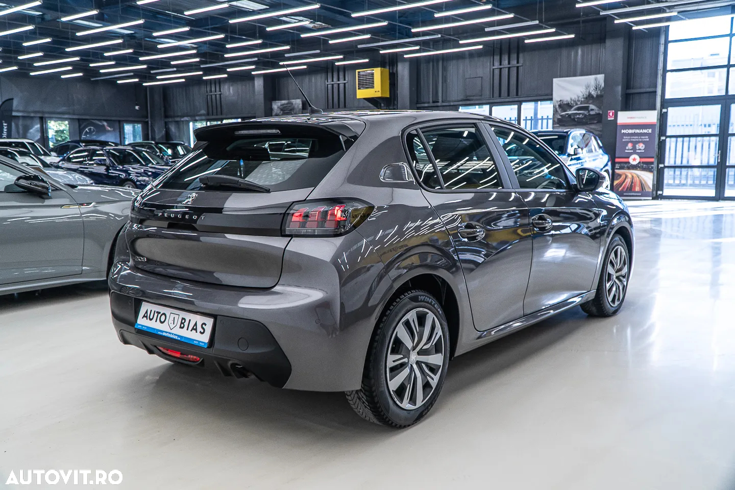 Peugeot 208 1.2L PureTech 100 S&S BVM6 Allure - 5