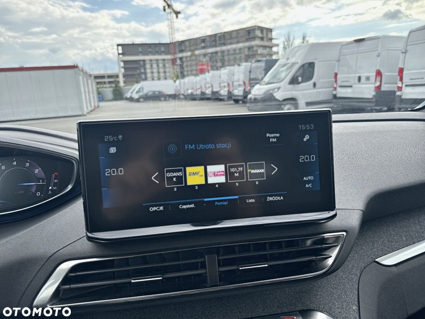Peugeot 3008 - 16