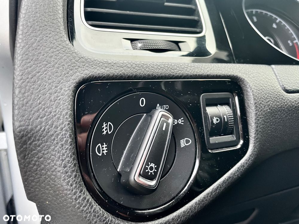 Volkswagen Golf 1.6 TDI BlueMotion Technology Cup - 22