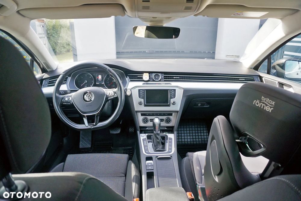 Volkswagen Passat 2.0 TDI (BlueMotion Technology) DSG Comfortline - 17