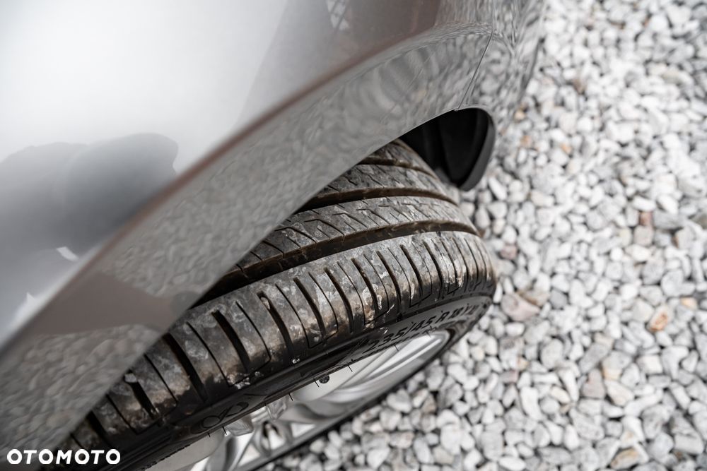 Suzuki Kizashi 2.4 4x4 CVT Sport - 40