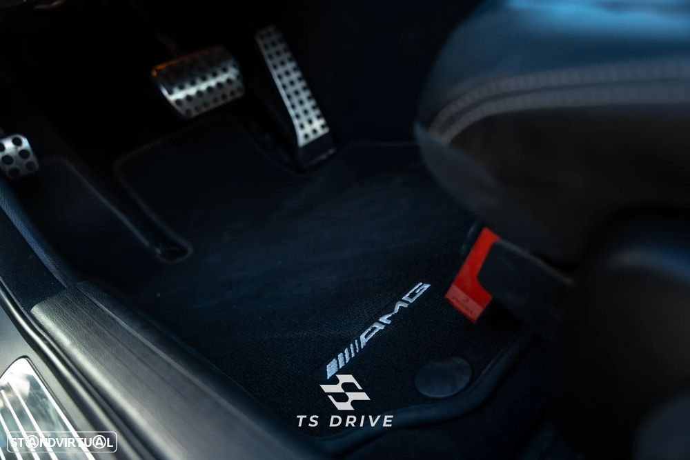 Mercedes-Benz E 220 CDI 7G-TRONIC Avantgarde - 22