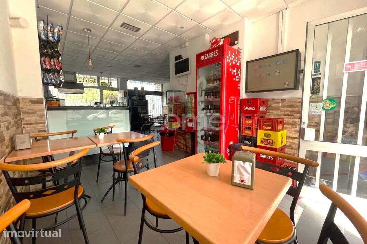 CAFÉ PARA TRESPASSE Laranjeiro/Almada - Grande imagem: 2/16