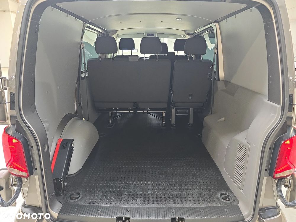 Volkswagen Transporter L1H1 Plus Comfortline DSG - 17