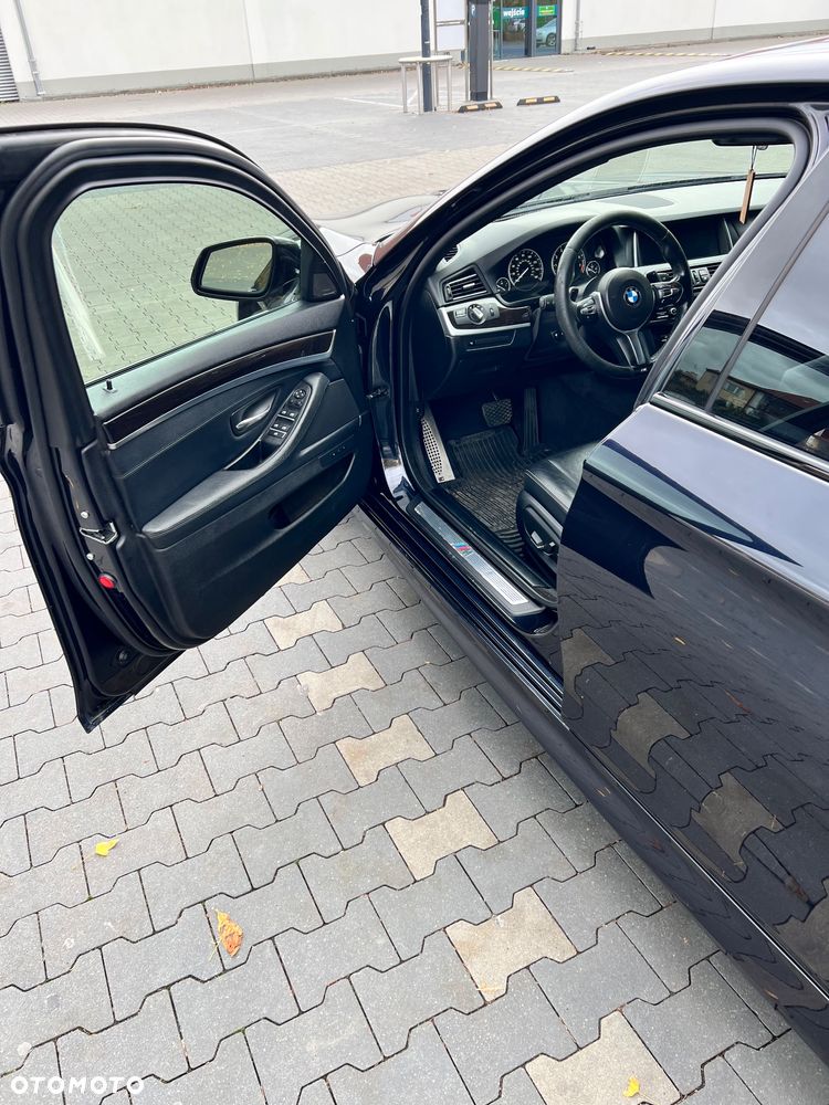 BMW Seria 5 535i xDrive - 13
