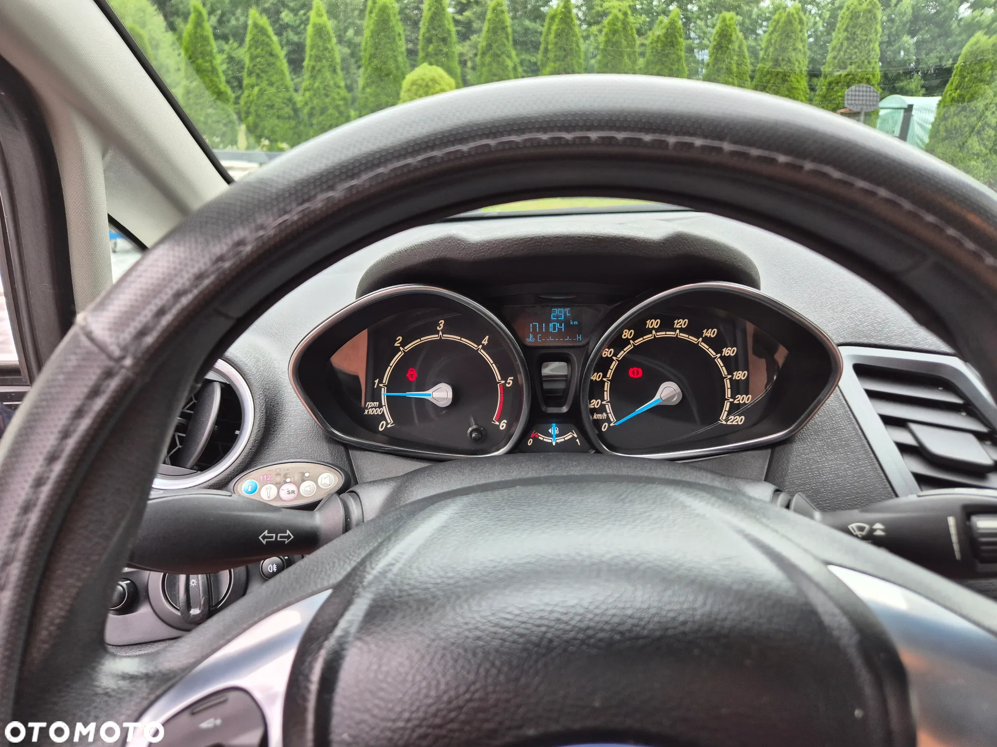 Ford Fiesta 1.5 TDCi Ambiente - 14