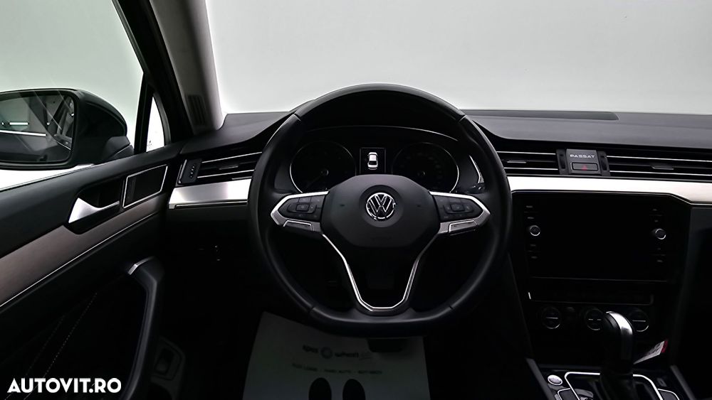 Volkswagen Passat 2.0 TDI DSG Highline - 15