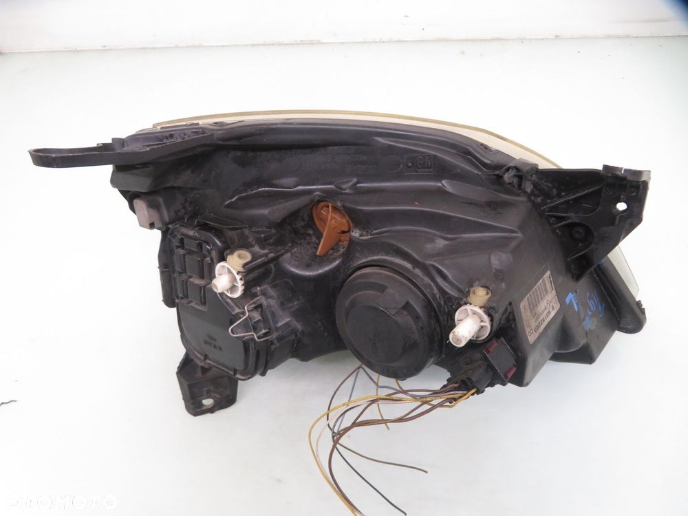 LAMPA LEWA PRZEDNIA OPEL TIGRA TwinTop 93162203 - 9