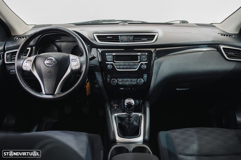 Nissan Qashqai 1.5 dCi N-Connecta - 17