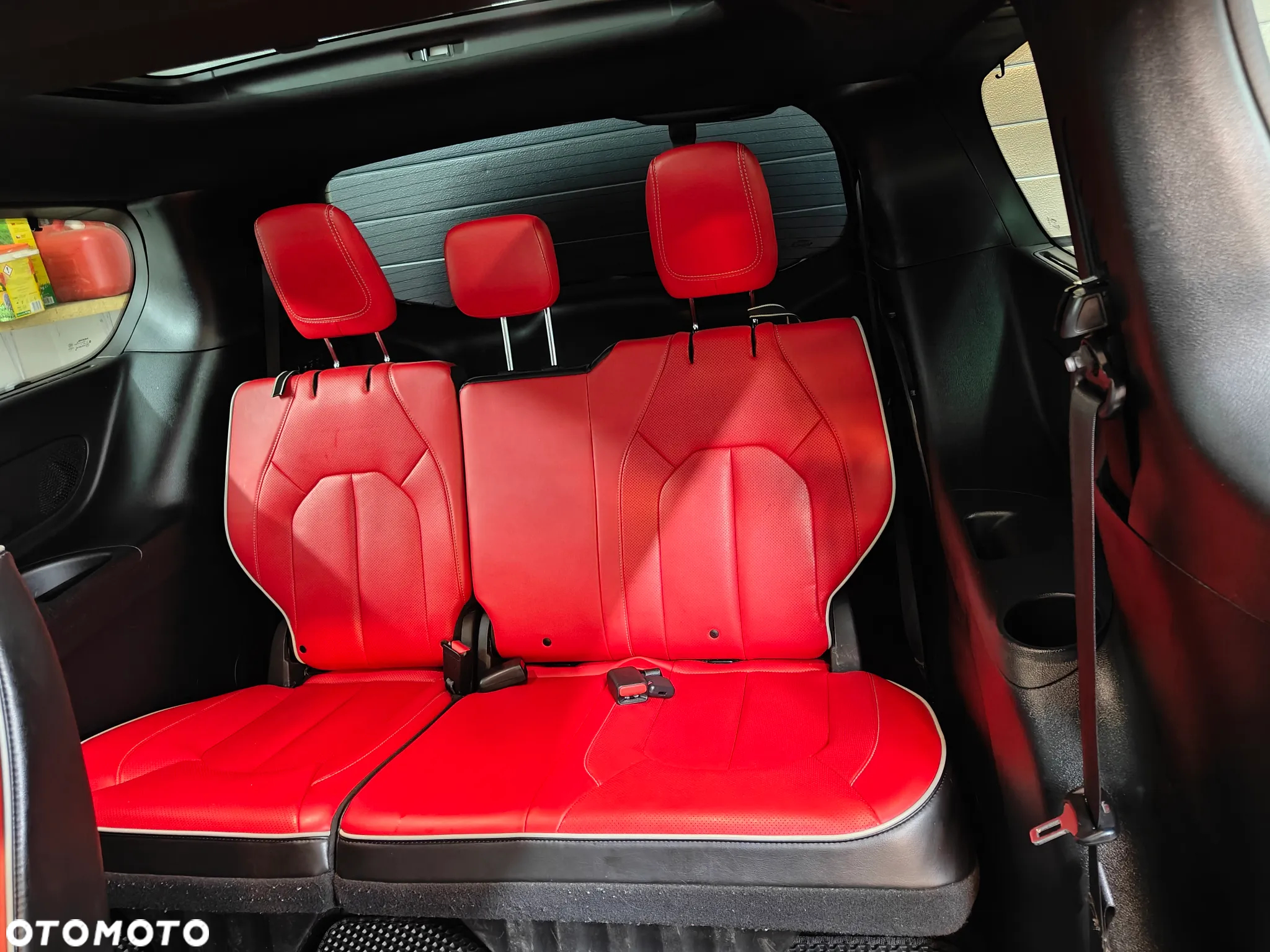 Chrysler Pacifica - 24