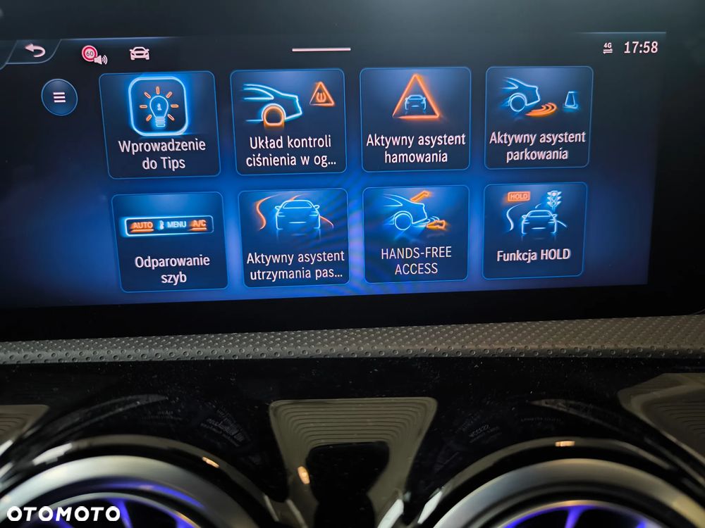 Mercedes-Benz CLA 200 AMG Line 7G-DCT - 22