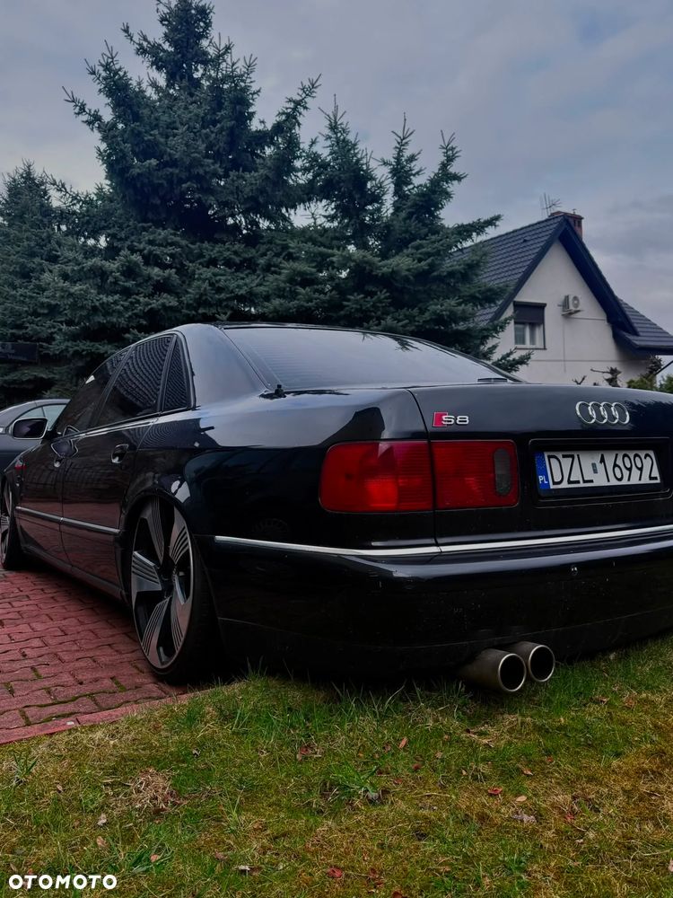 Audi S8 ver-4-2-quattro - 10
