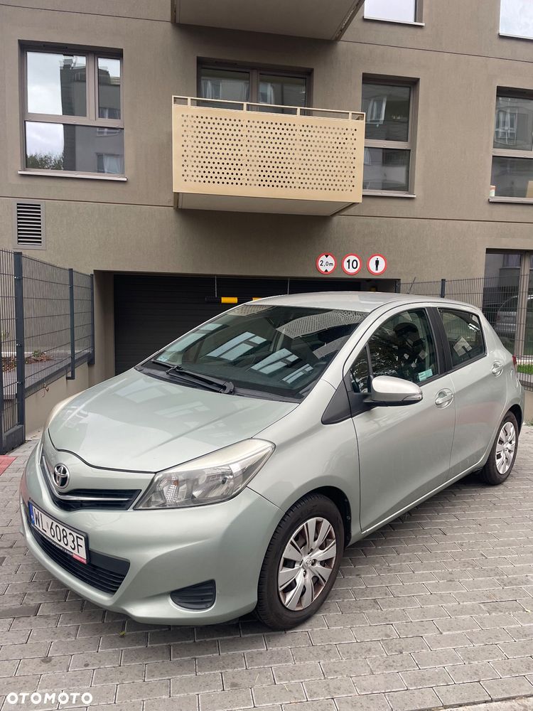 Toyota Yaris 1.0 Luna - 1