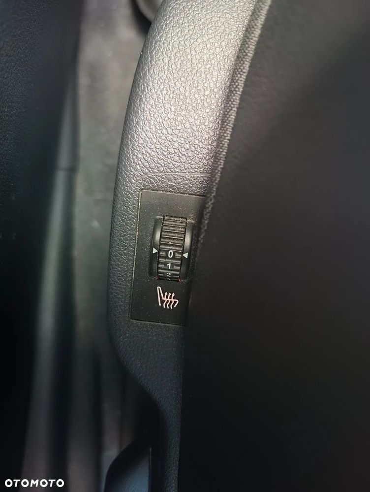 Peugeot 3008 HDi FAP 115 Allure - 21