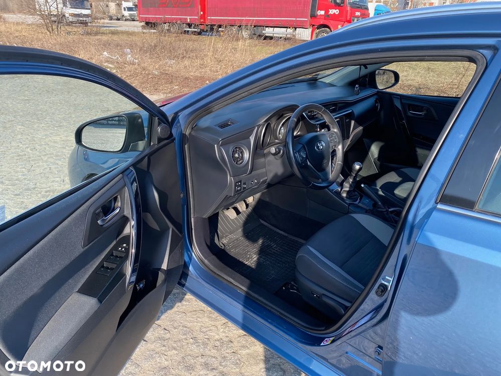 Toyota Auris 1.6 D-4D Comfort - 10