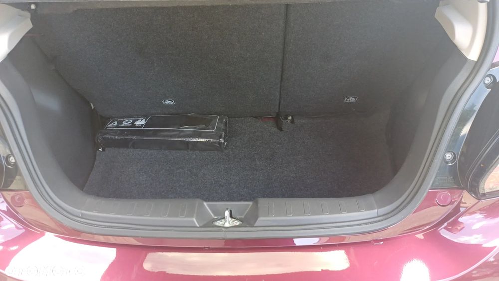 Mitsubishi Space Star 1.2 AS&G Intense - 13