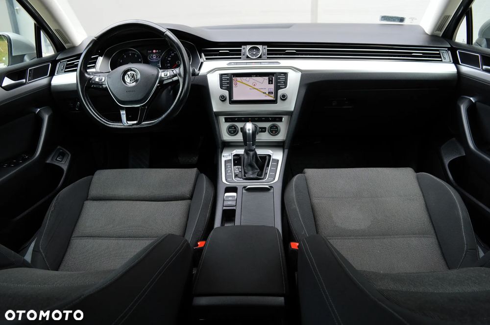 Volkswagen Passat 1.8 TSI BMT Comfortline DSG - 8