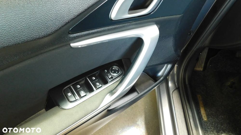 Kia Ceed 1.6 CRDi SCR L Business Line DCT - 18