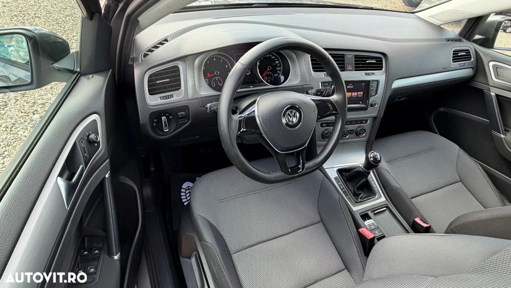 Volkswagen Golf 1.2 TSI BlueMotion Technology Comfortline - 17