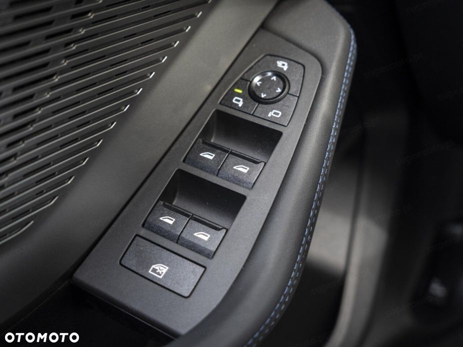 BMW Seria 1 120 mHEV - 16