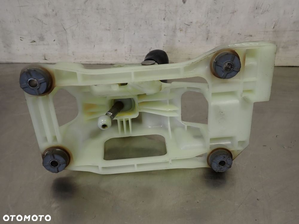 WYBIERAK BIEGÓW KIA CEED - 5