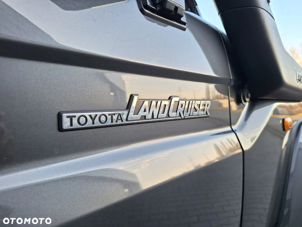 Toyota Land Cruiser LC 2.8 D-4D Prado - 14