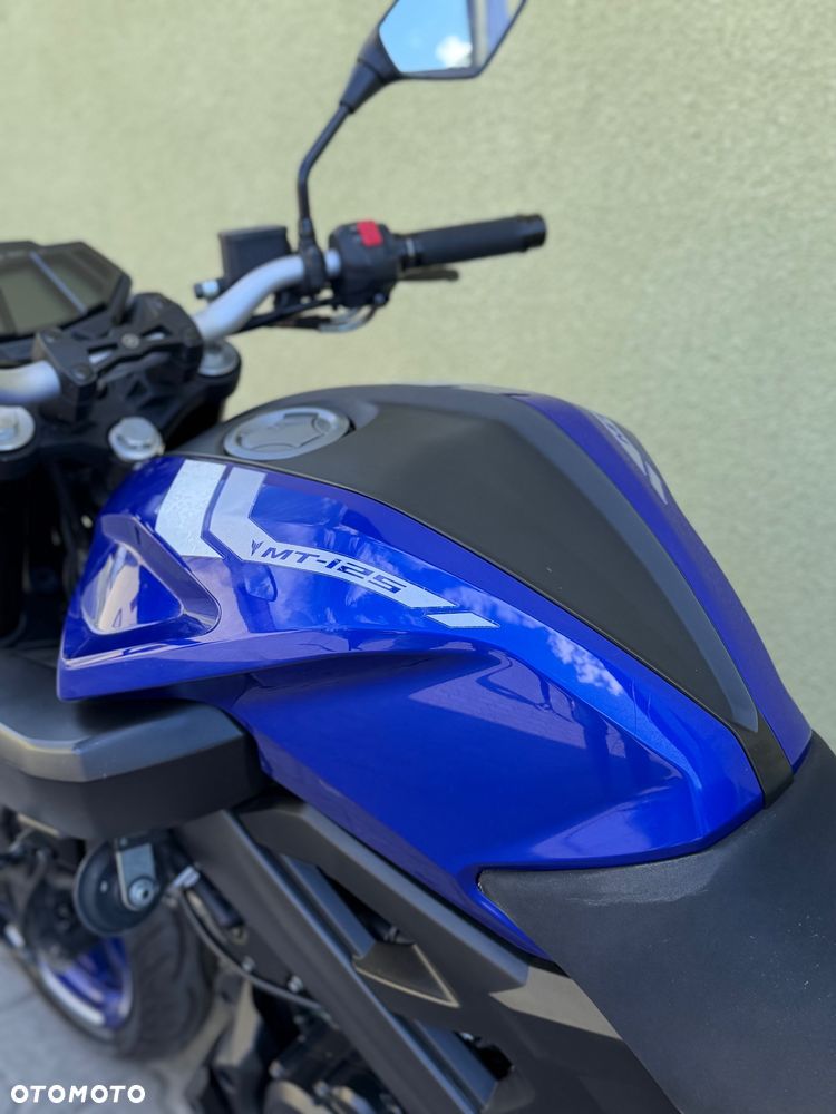 Yamaha MT - 32