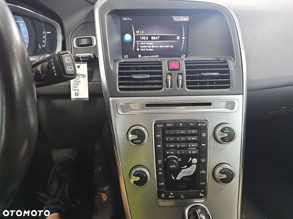 Volvo XC 60 T5 Geartronic Momentum - 11