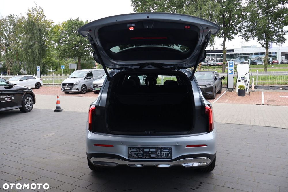 Mercedes-Benz GLB - 8
